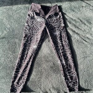 Black widow yoga athletic leggings